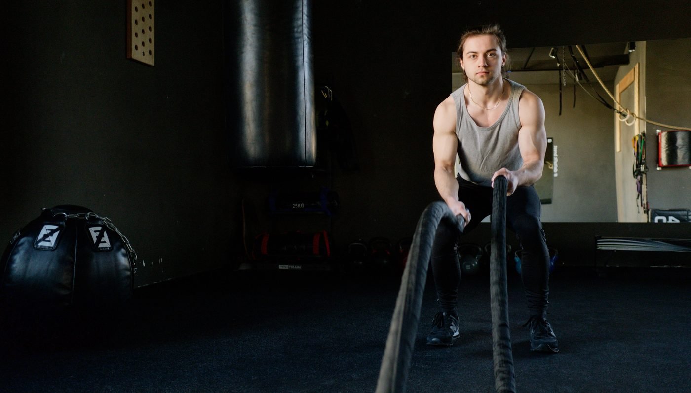Athletic conditioning — battle ropes session